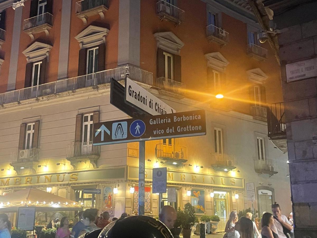 Casetta Piazza Plebiscito Наполи Екстериор снимка