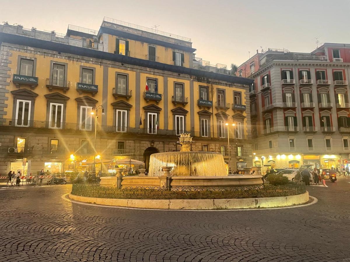 Casetta Piazza Plebiscito Наполи Екстериор снимка