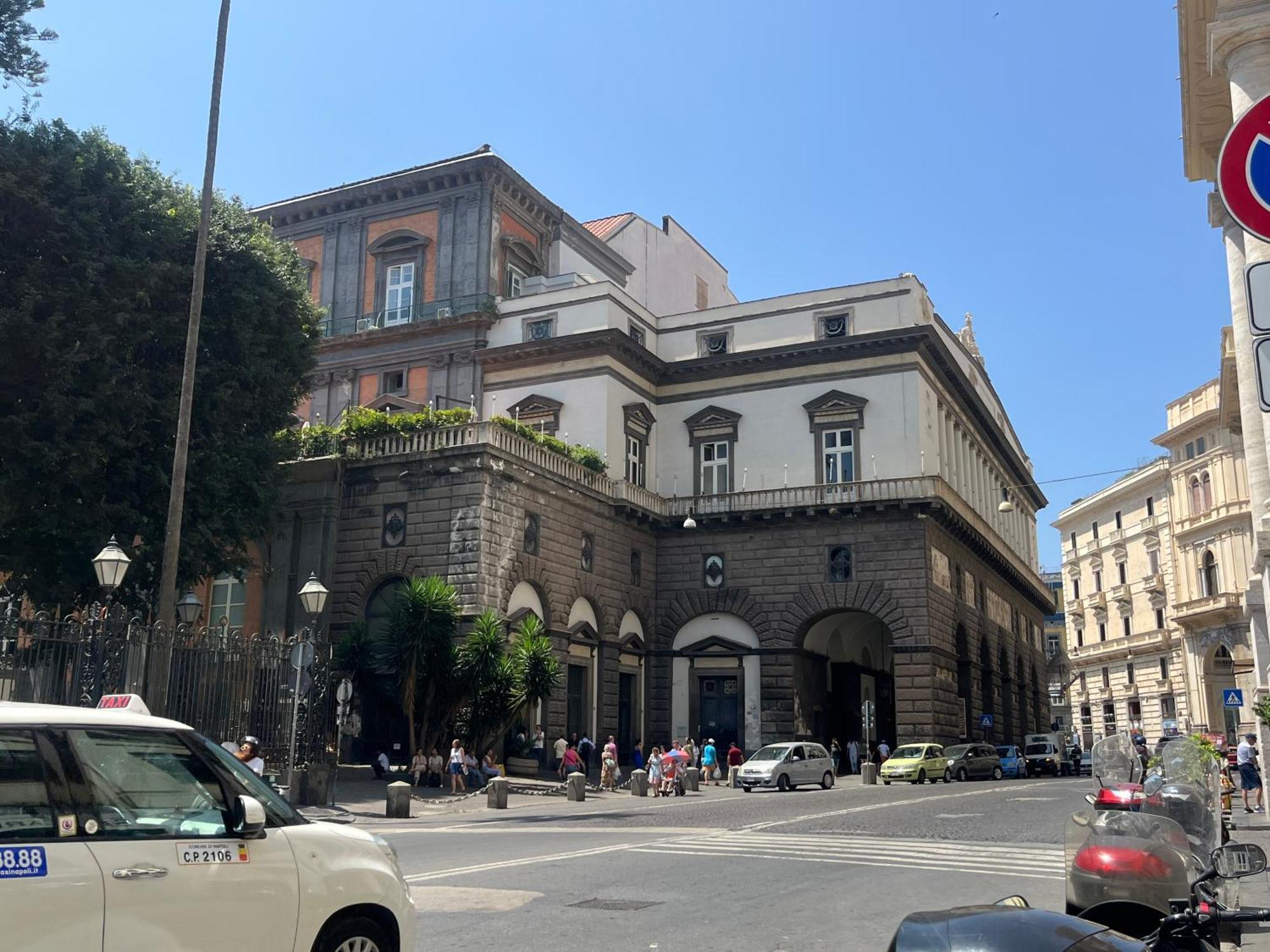 Casetta Piazza Plebiscito Наполи Екстериор снимка